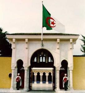 Algérie : que se passe t’il au palais El Mouradia ?